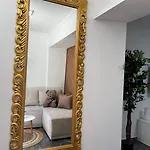 Golden House * Berat