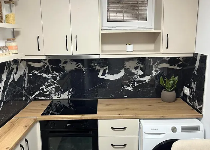 Golden House * Berat